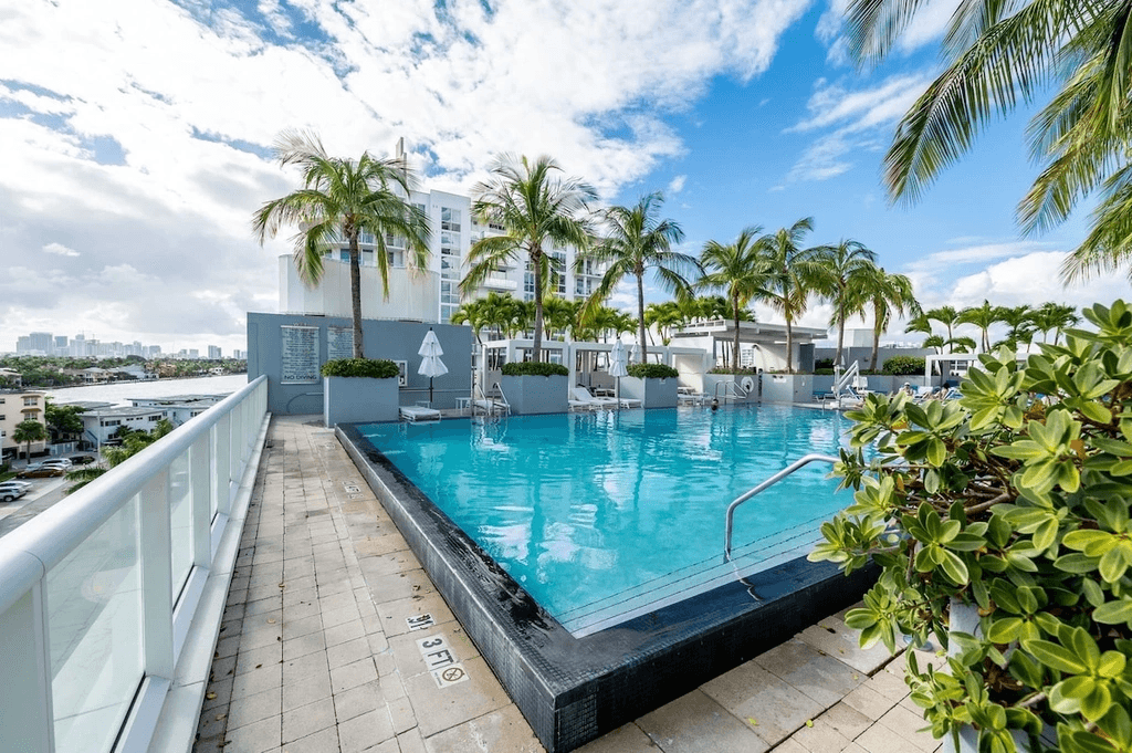 Skyline #1104 - Image 5