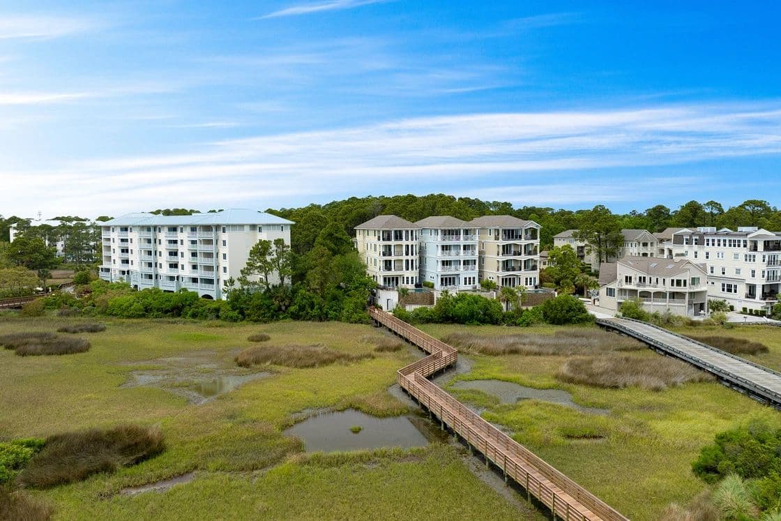 Bradley Circle #30 - Image 4