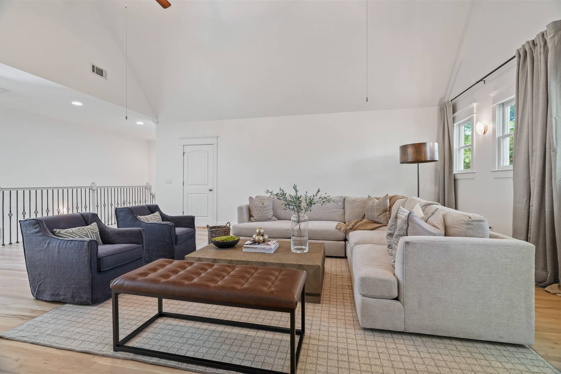 Nashville Lombardy - Image 17