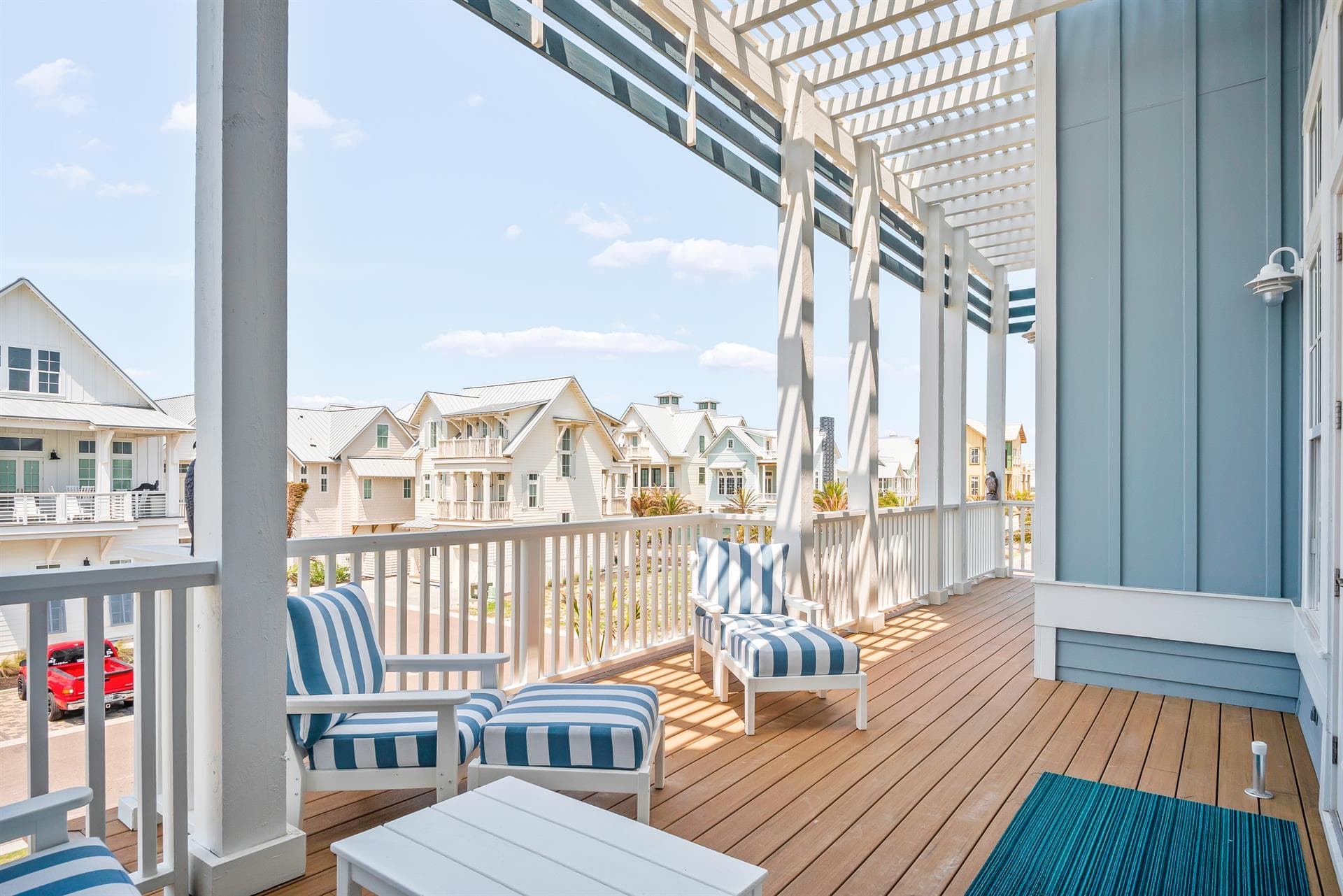 Holiday House - Image 62