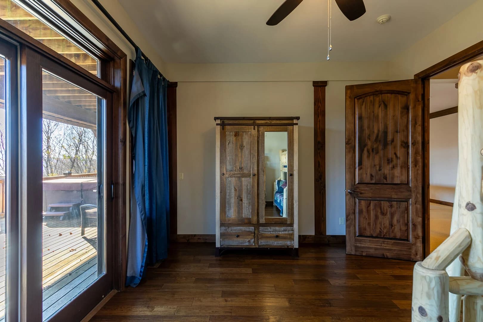 Banner Crest - Image 30