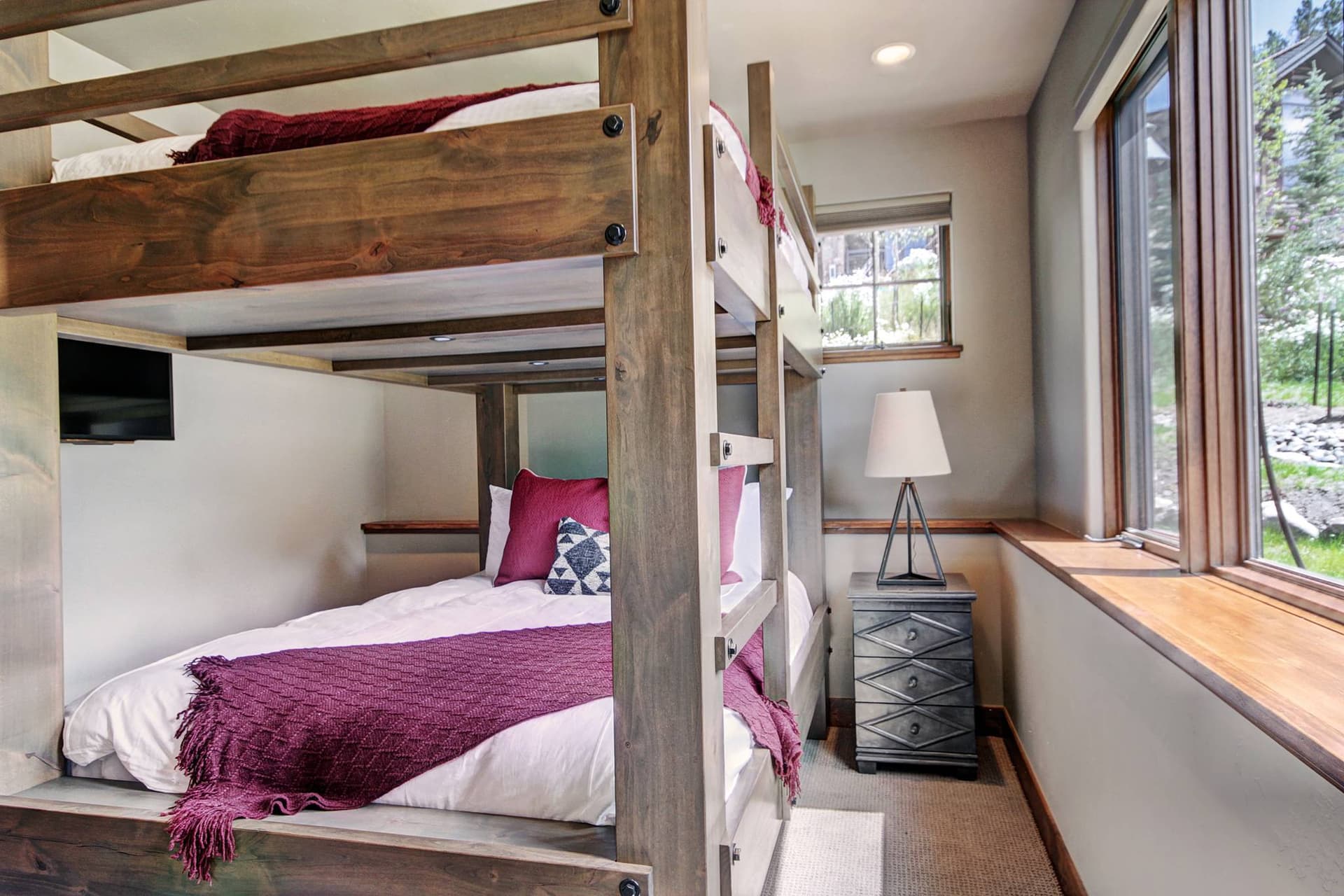 Slope View Chalet - Image 24