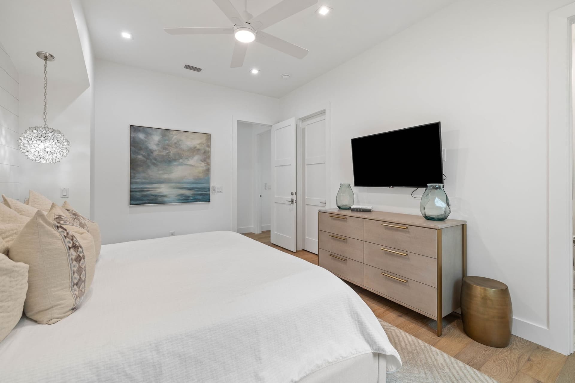 Eyes on Sunrise - Image 54