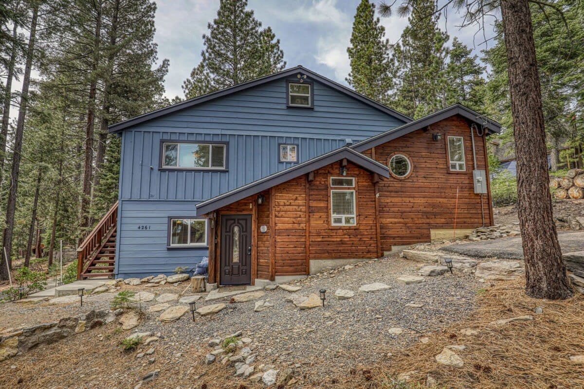 Classic Tahoe Cabin - Image 27