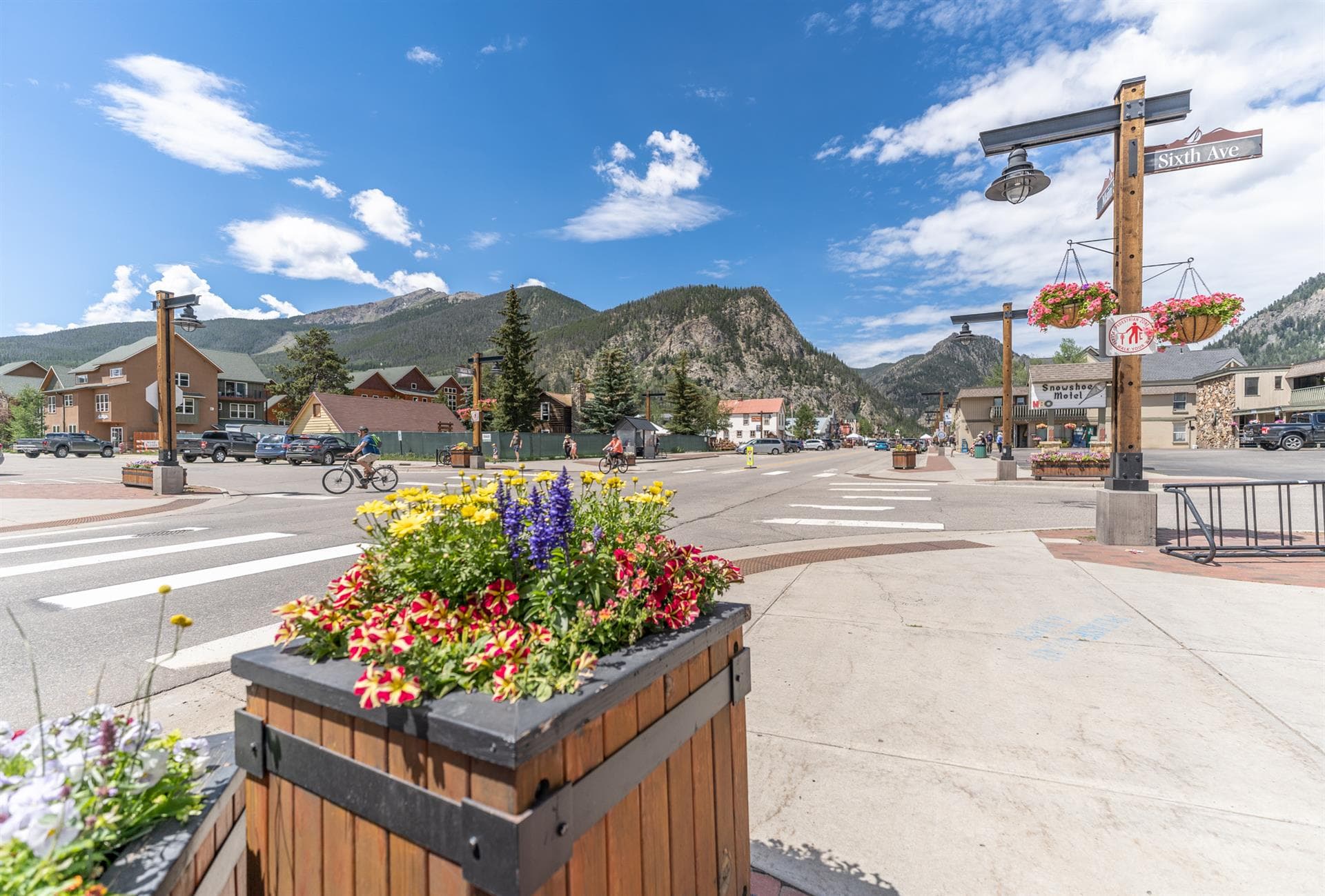 Burgundy House - Image 91