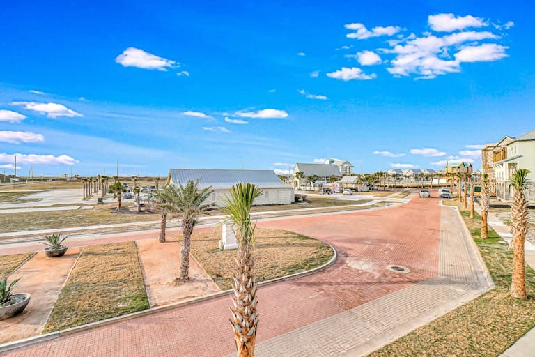 Commodore’s Hideout - Image 48