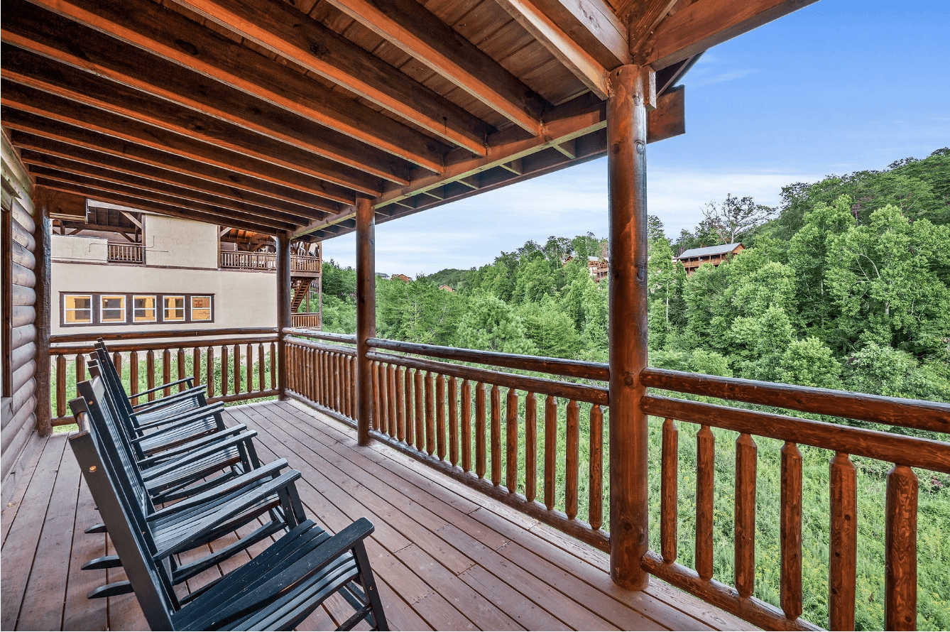 Smokey's Paradise - Image 44