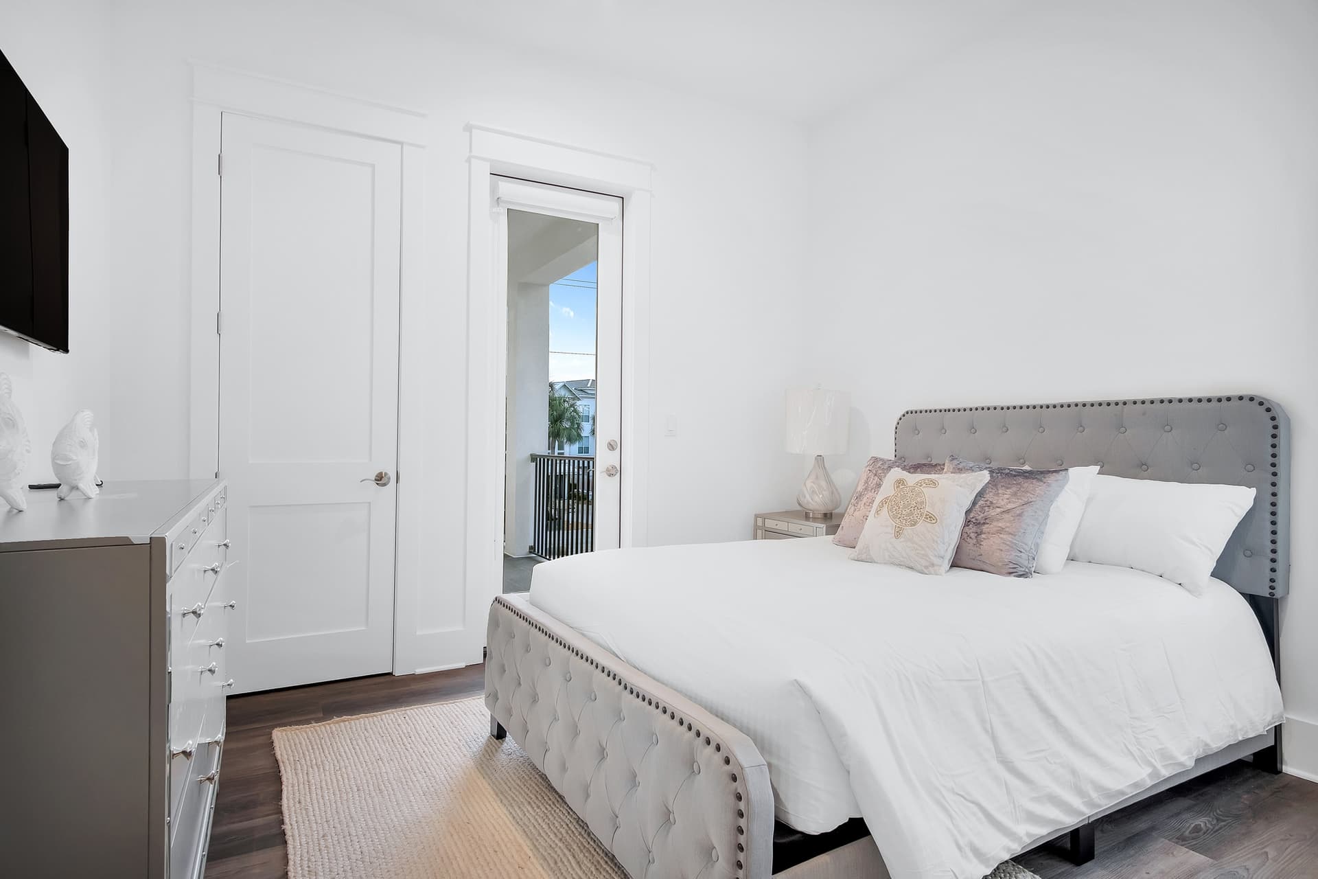 Aces High - Image 30