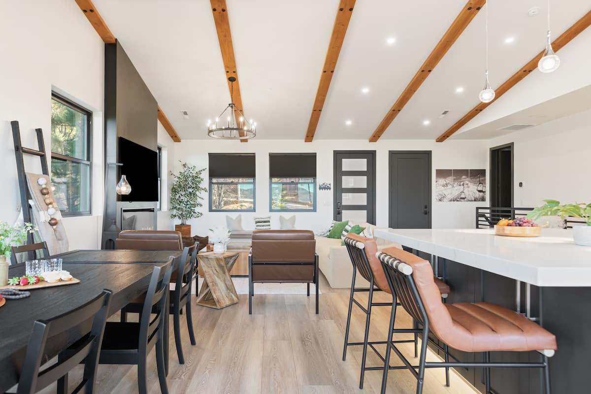 Bear's Retreat - Image 7