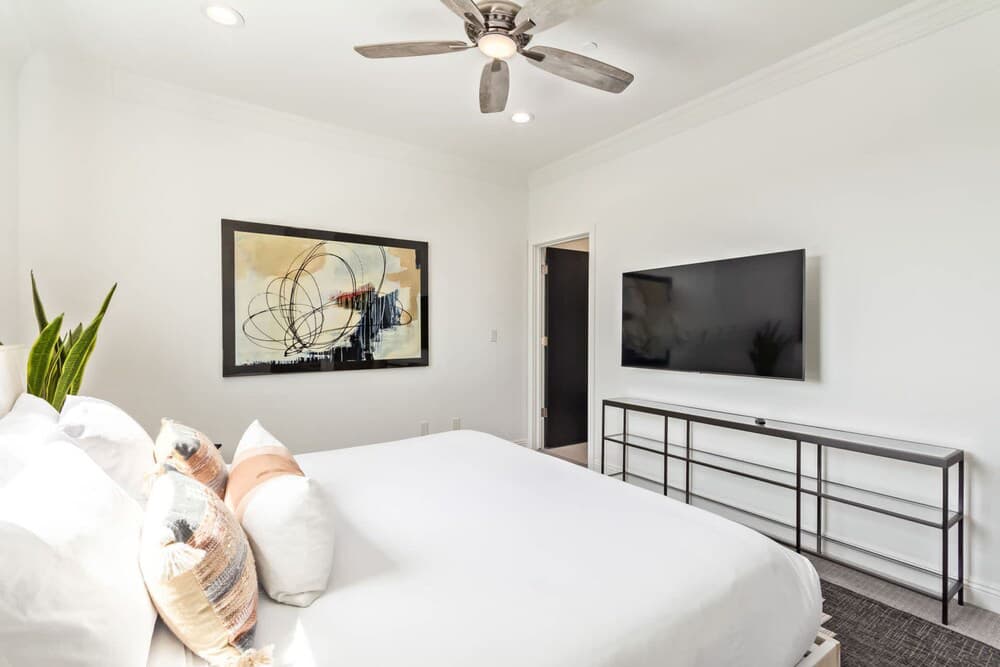 Desert Oasis - Image 25