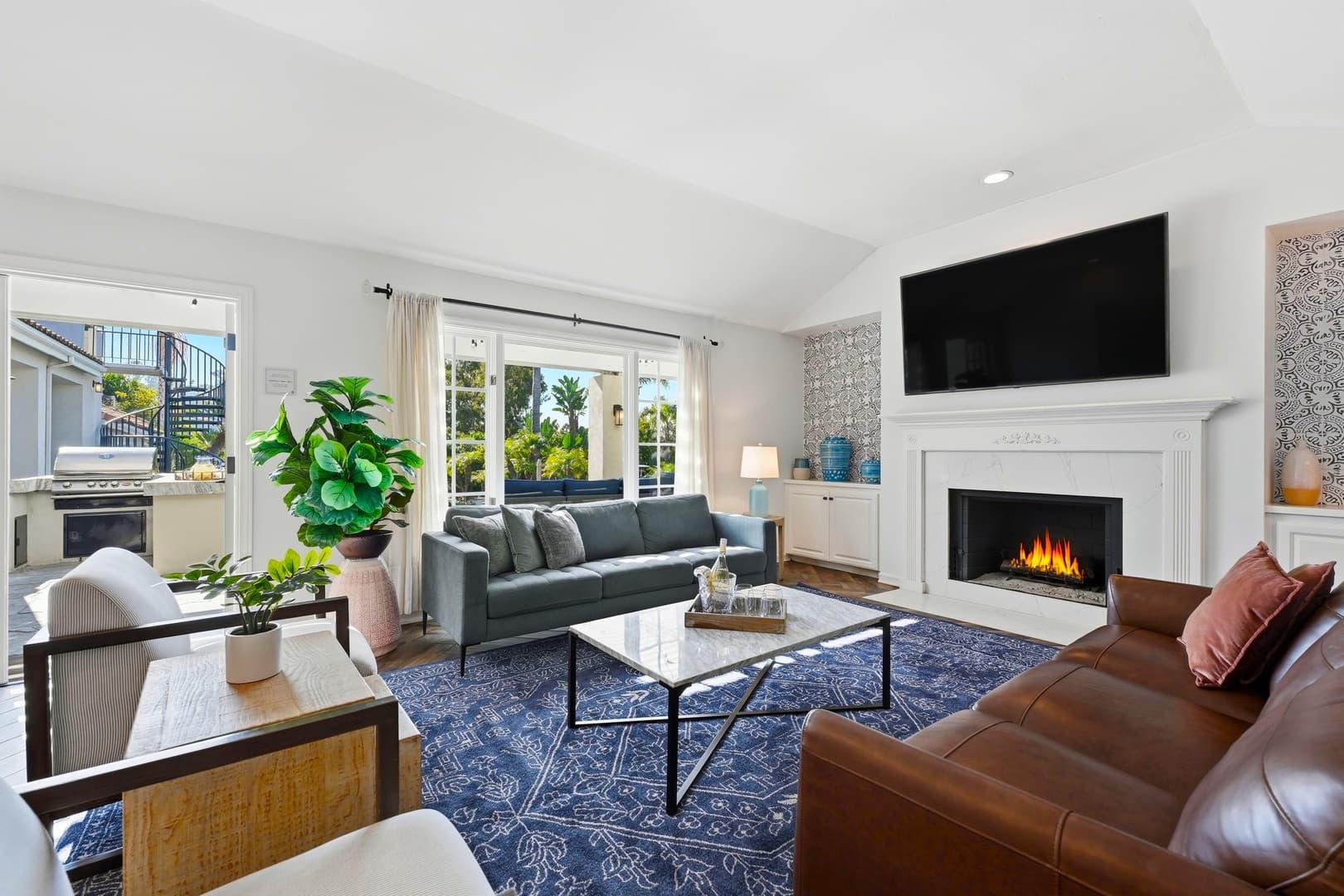 La Jolla Lifestyle - Image 3