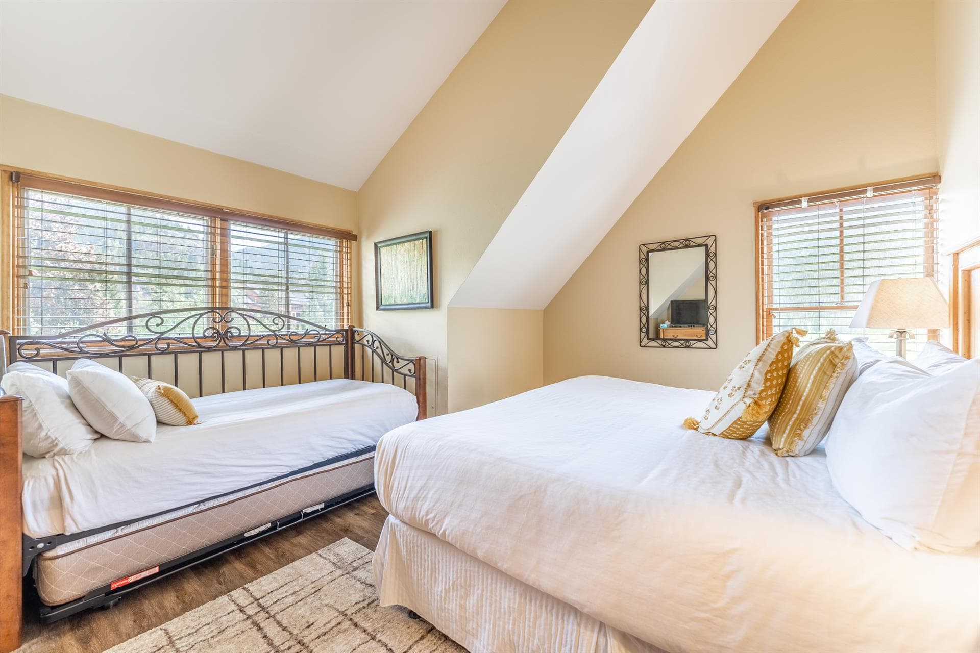 Cozy Nook - Image 16