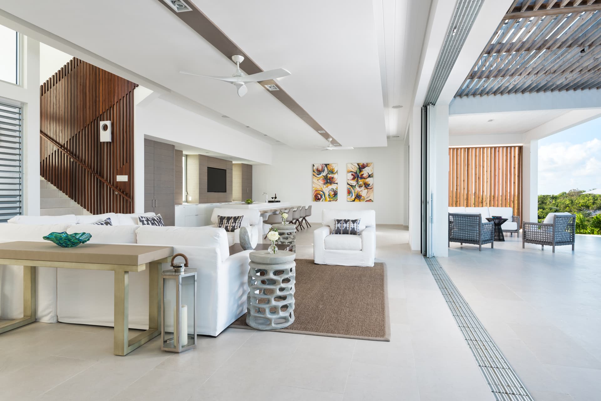 North Shore Four Bedroom Ocean View Villa - Image 3