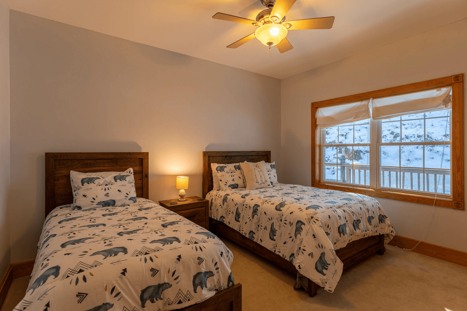 Lazy Bear Inn - Image 10