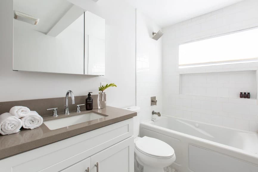 Hamilton II - Image 18