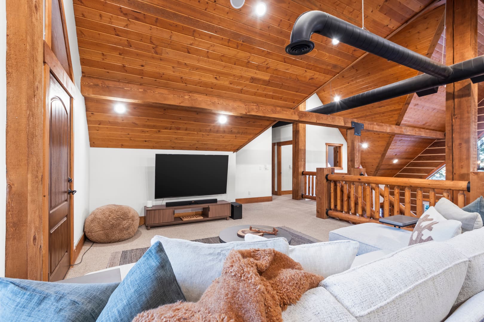 Unforgotten Utopia - Image 12