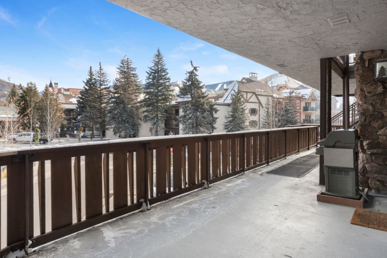 Lionshead Condo #117 - Image 2