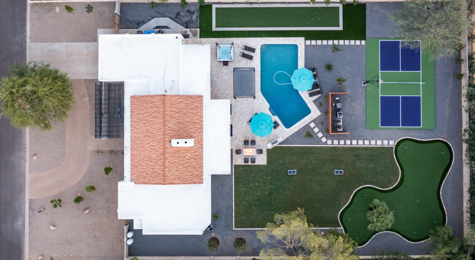 Elegance on the Green - Image 39