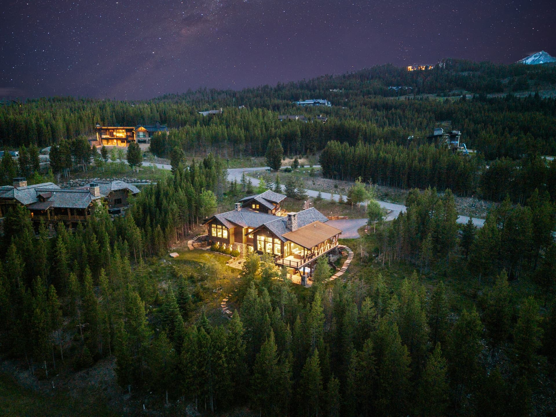 Last Best Chalet - Image 3