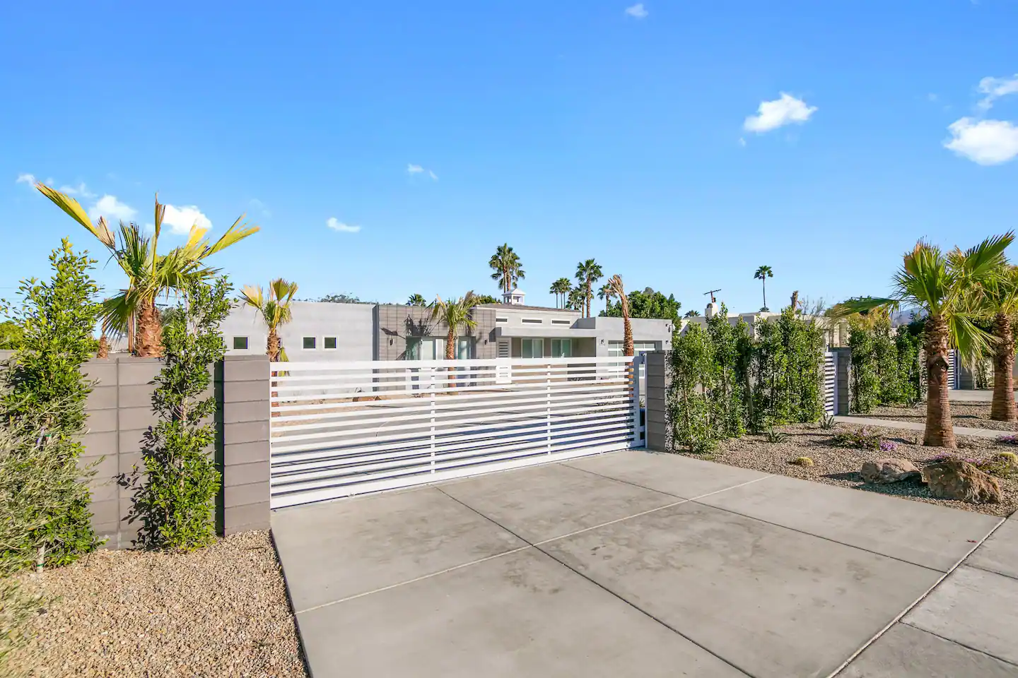 Opulent Haven - Image 34