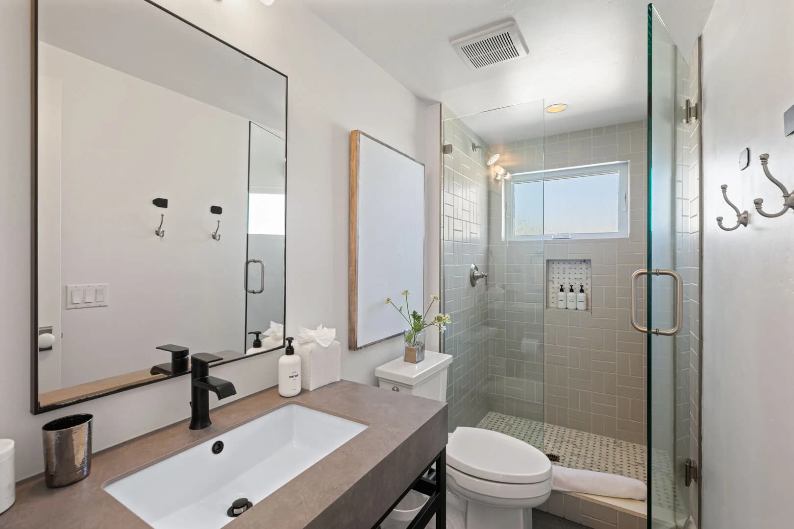 Oceanfront Retreat Three - Image 36