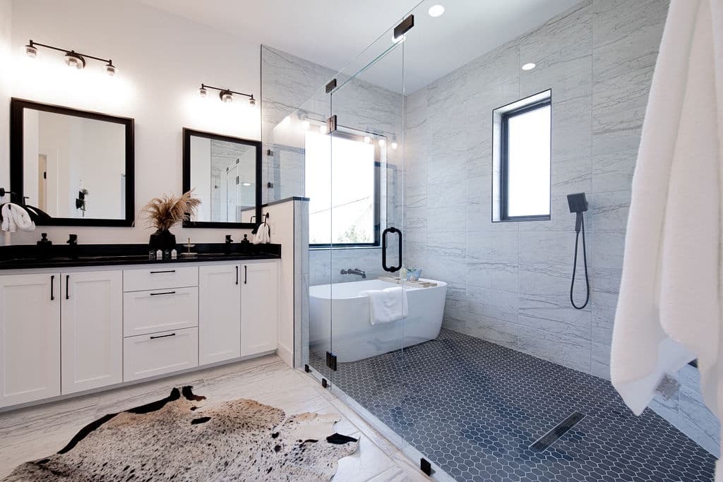 Southside of Heaven Home - Image 16