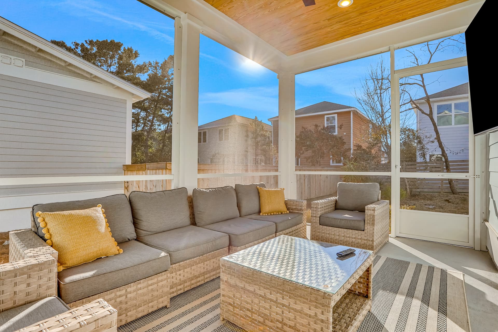 Come Sail Away House - Image 2