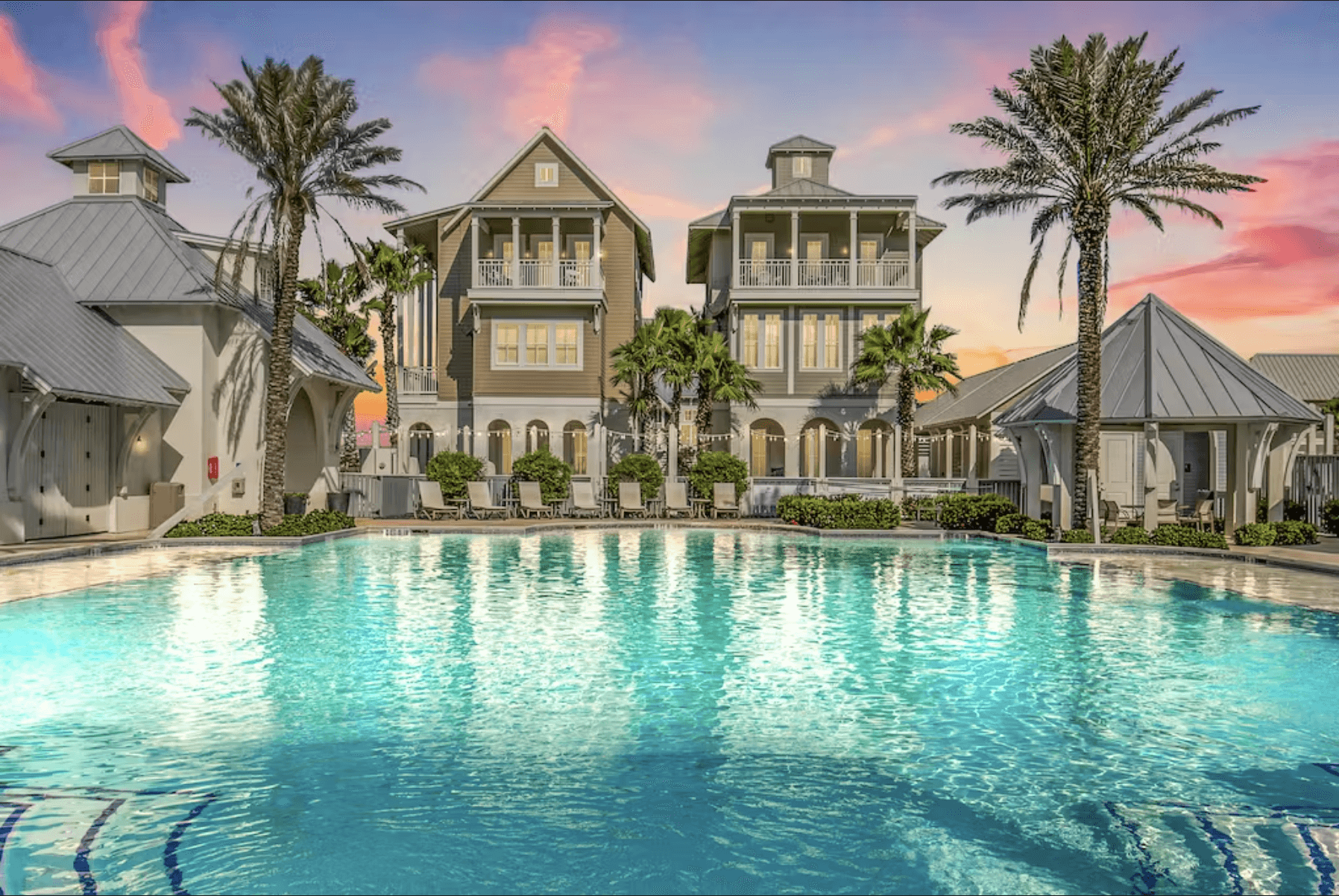 Sunsets and Smiles House - Image 48