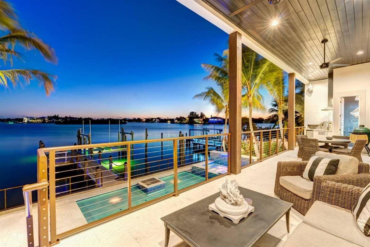 Bayside Paradise Mansion - Image 76