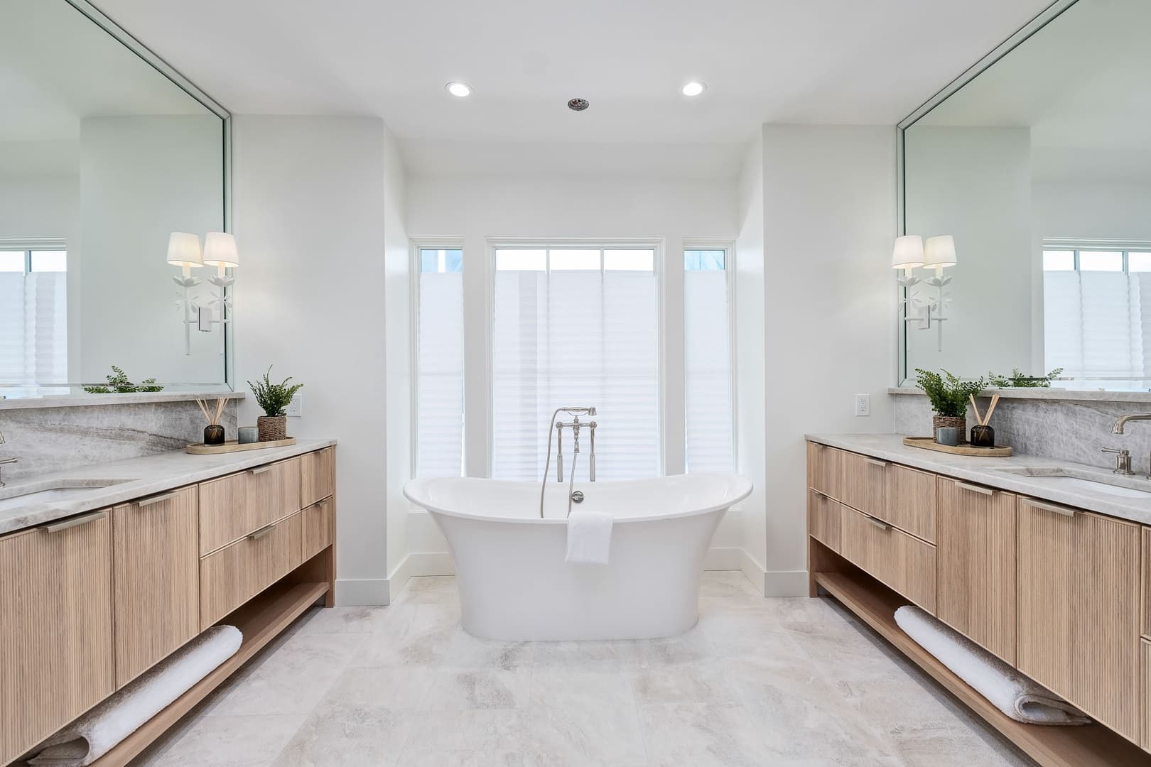 Selah at the Sea - Image 30