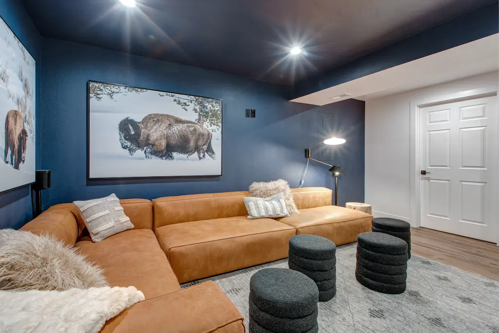 Last Run of the Day House - Image 34