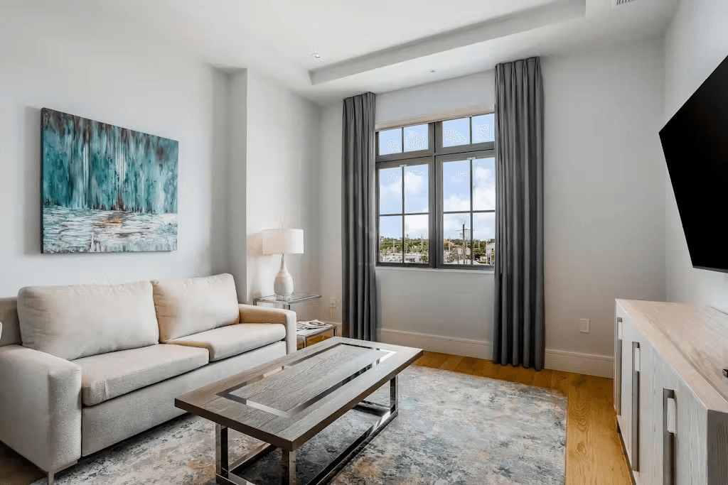 Heart of Naples - Image 3