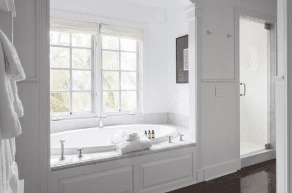 Hillside House - Image 12