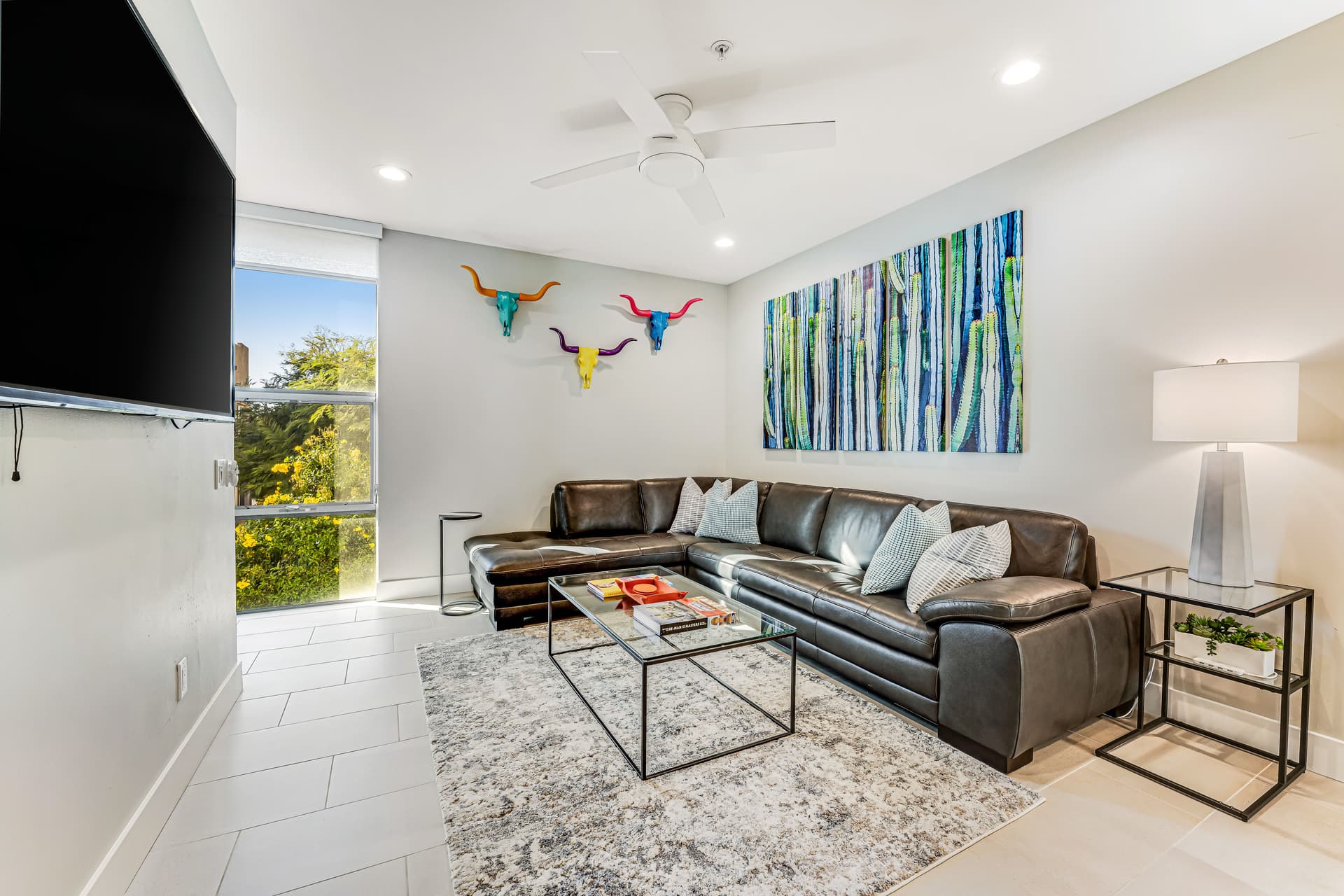 Blue Cactus Getaway - Image 4