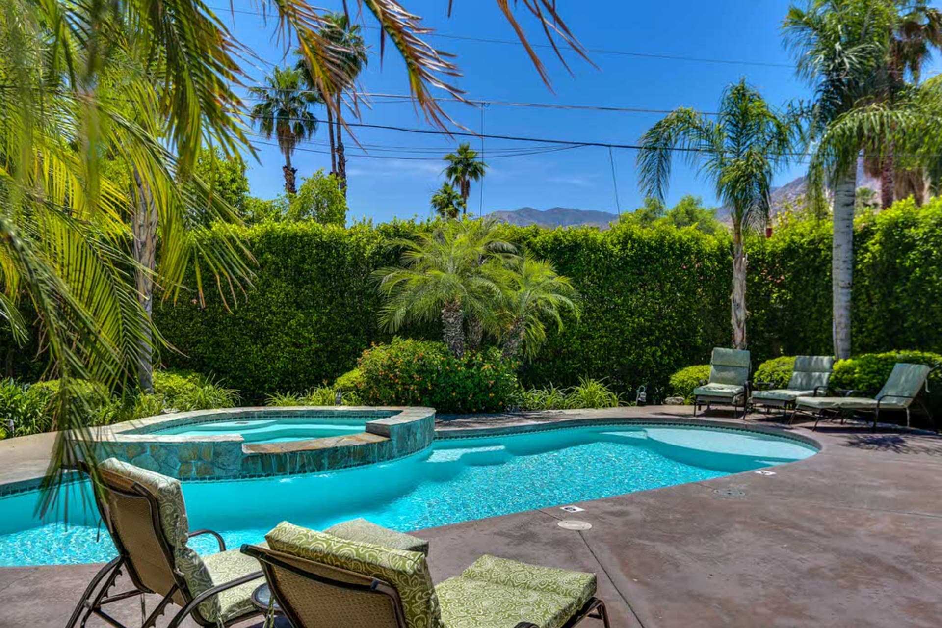 Poolside Terrace - Image 19