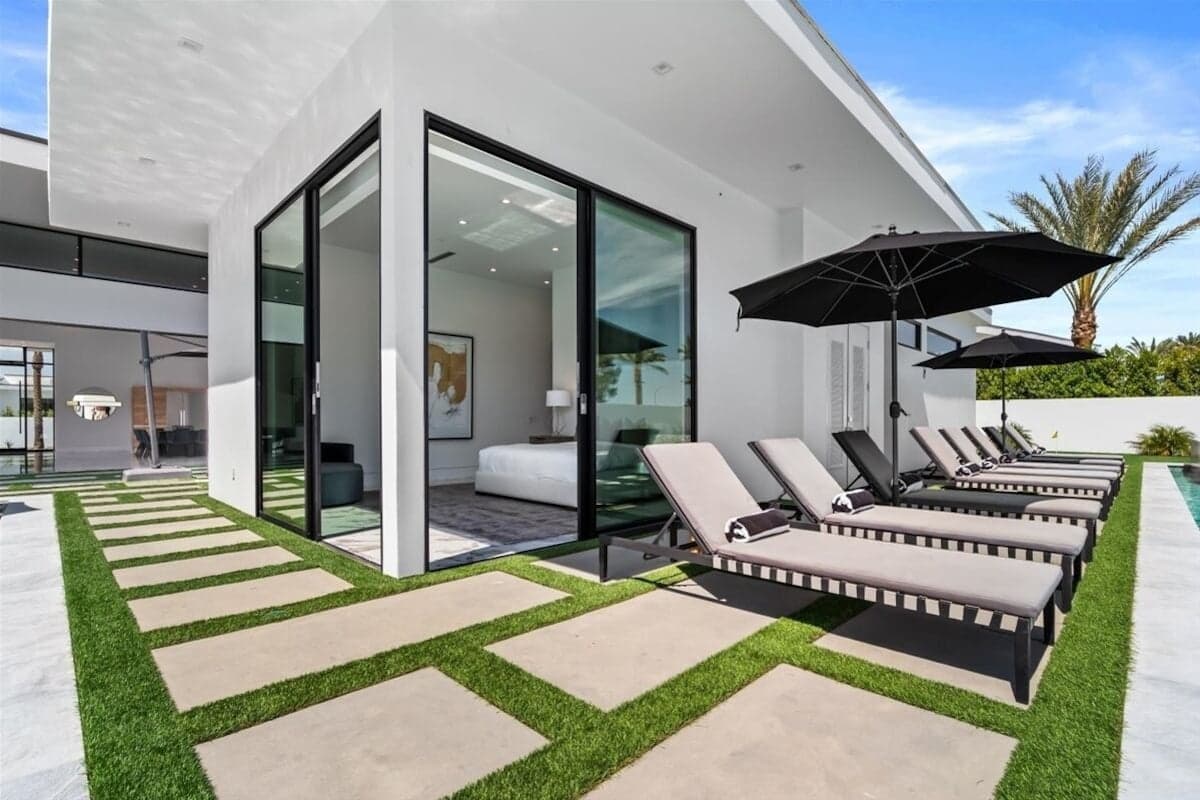 Bravo Villa #11 - Image 70