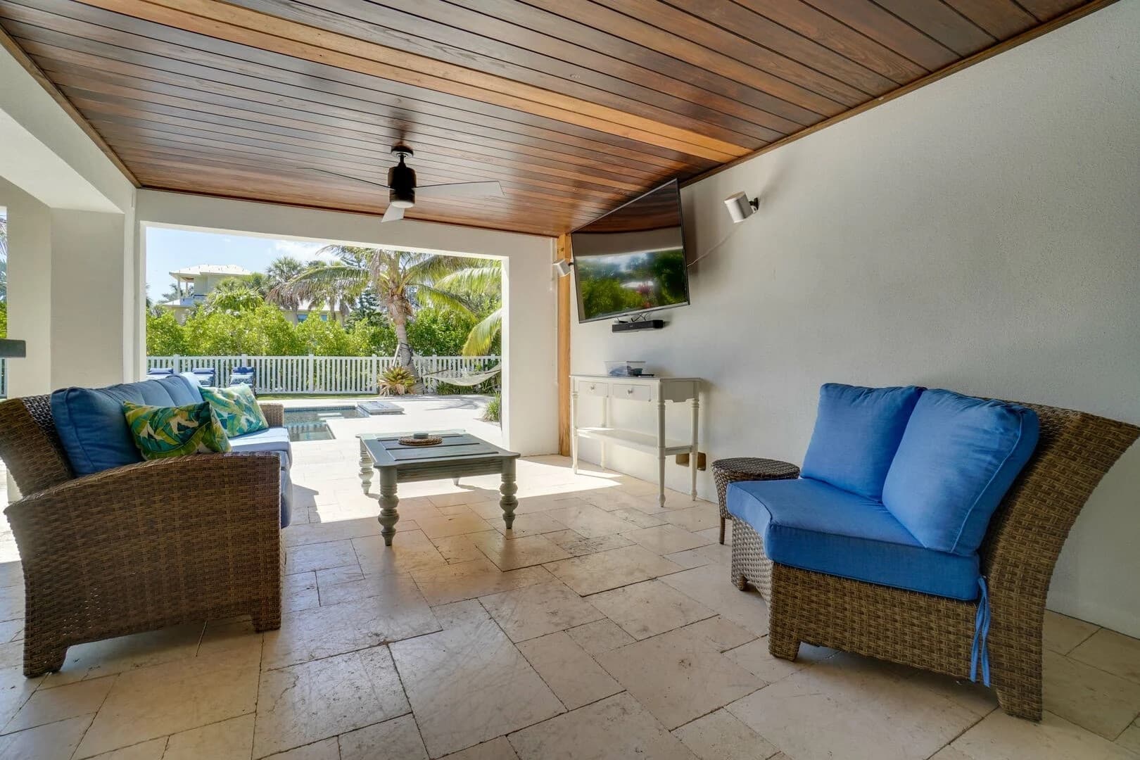 Coconut Cove - Image 38