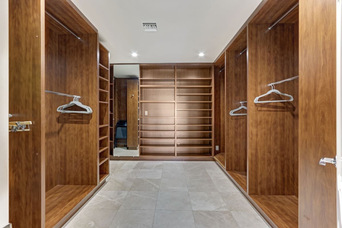 Ocean Mist Home - Image 11