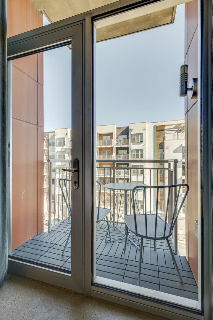 Spring Residence - Image 5