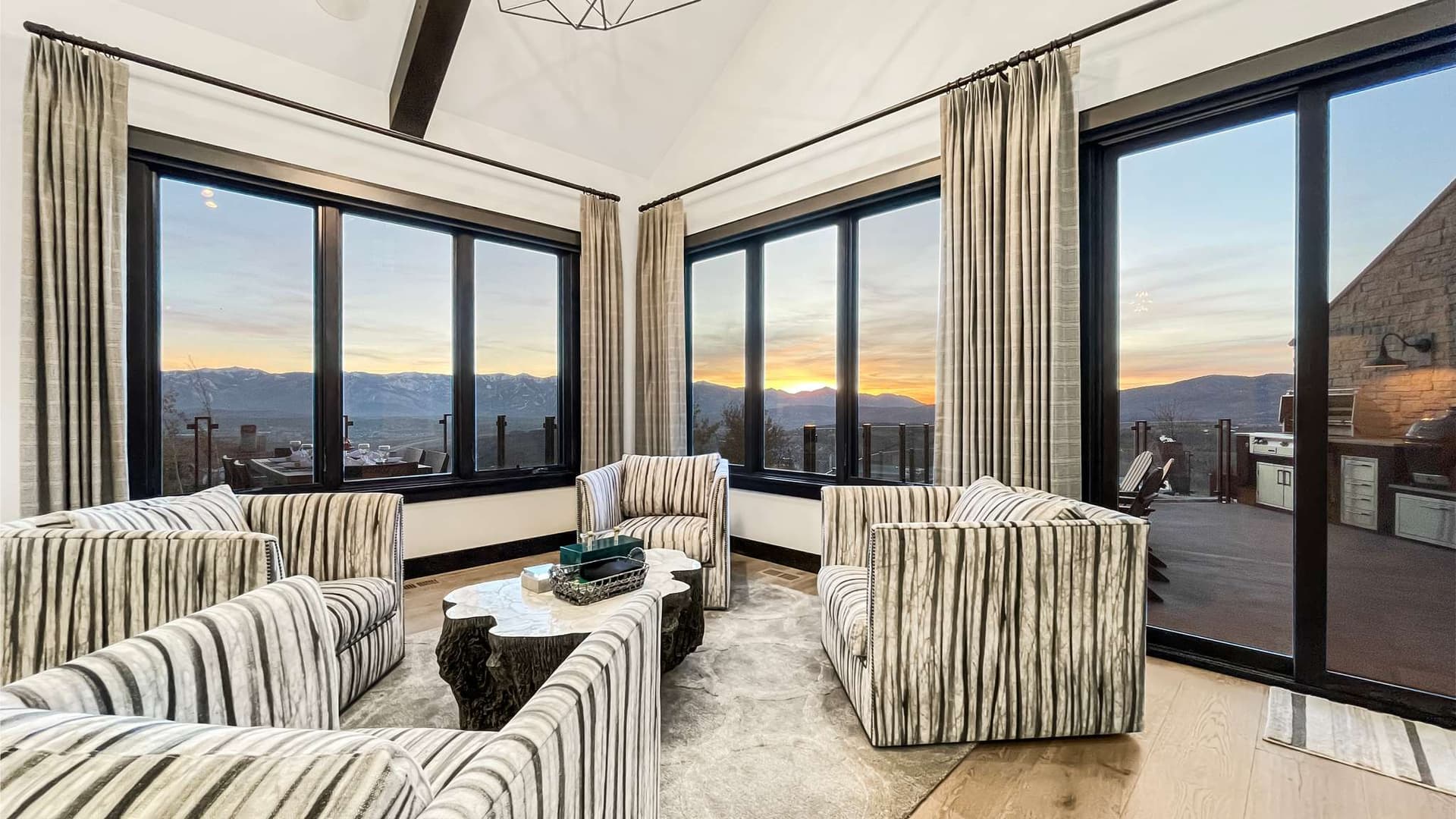 Grande Vistas Estate - Image 5