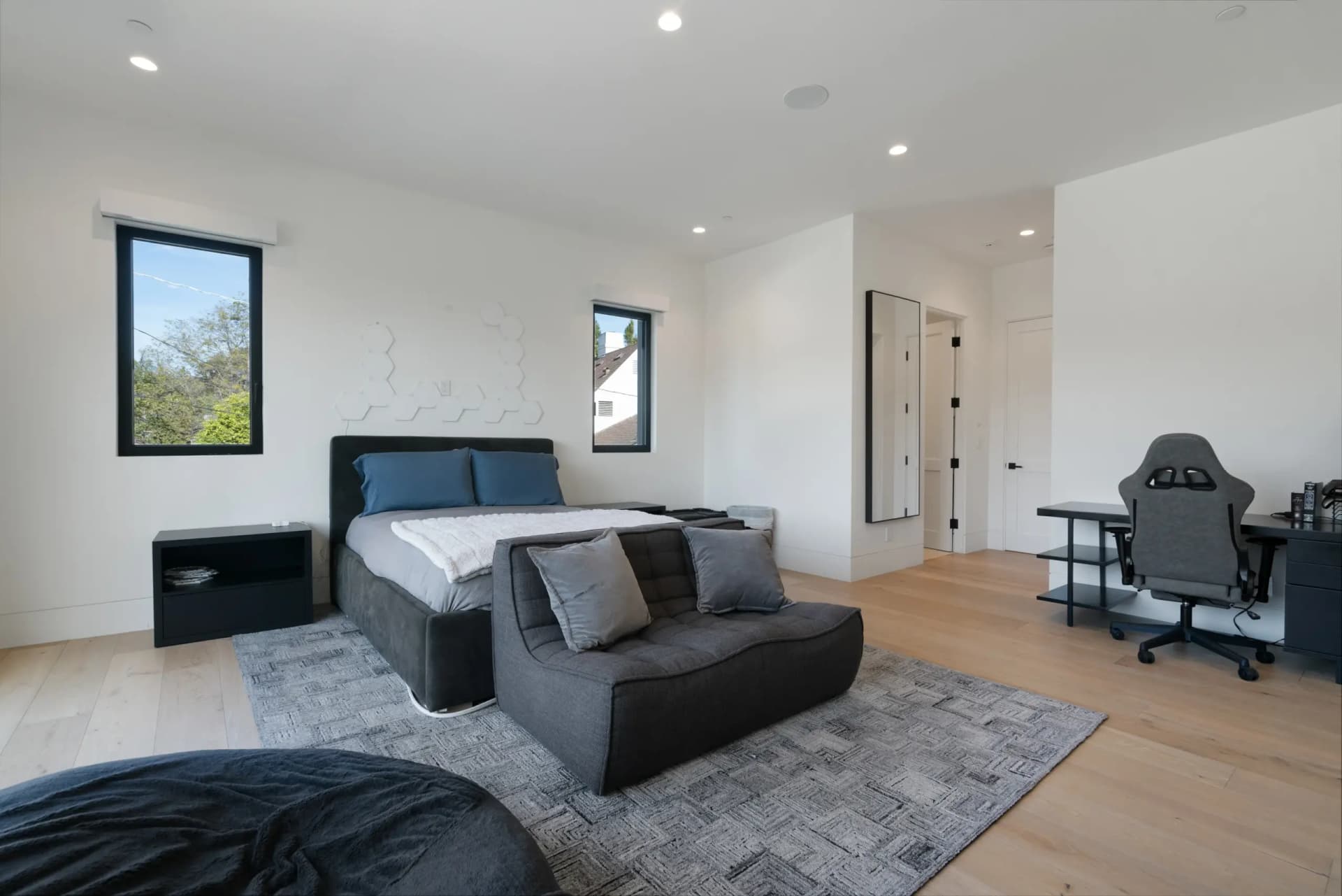 Garland Estate - Image 19