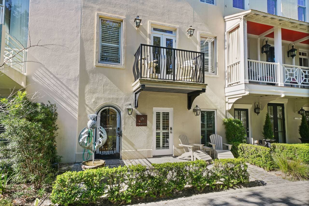 Allora House - Image 43