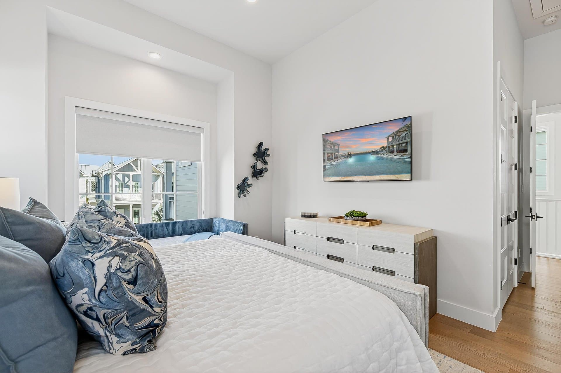 Uncharted - Image 27