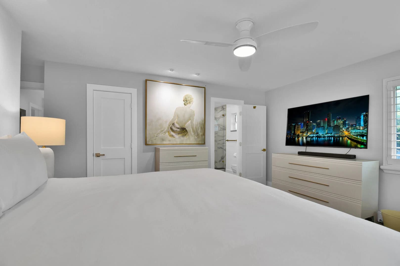 Palms and Playhouse - Image 15