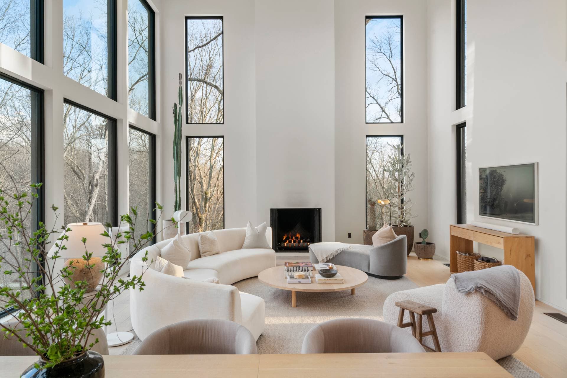 Hilltop Hideaway - Image 3