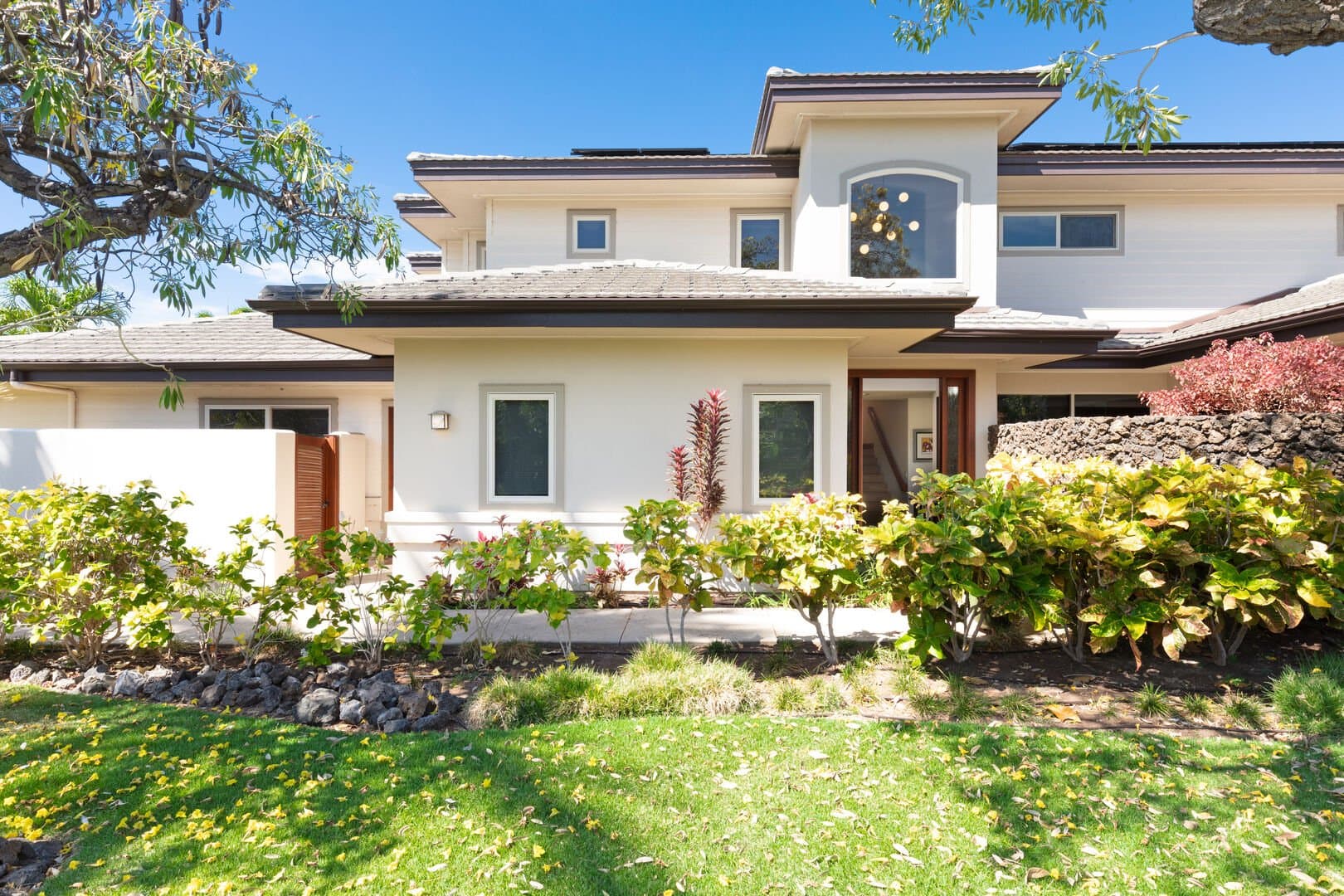 Aloha Joe's Ohana - Image 44