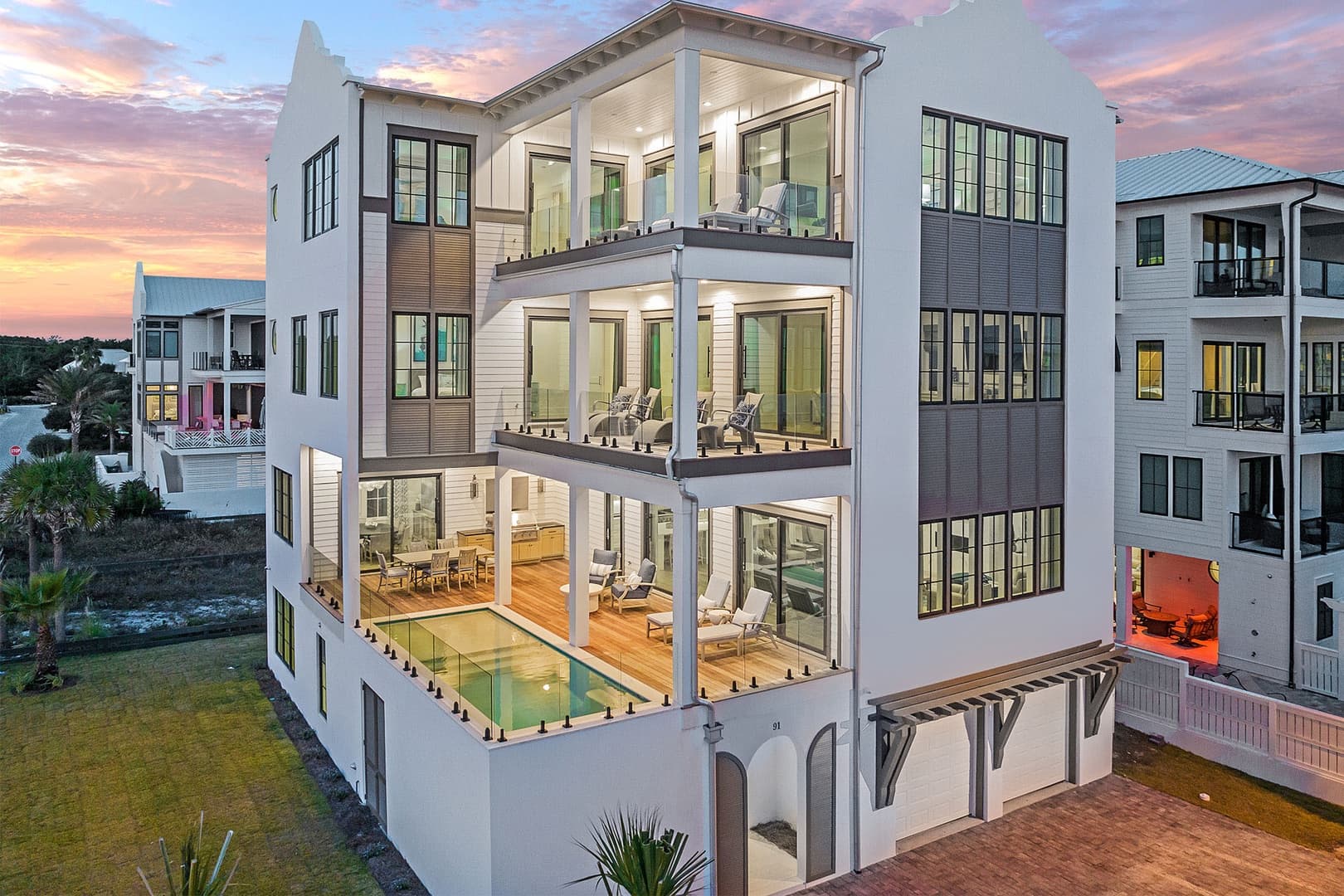 Emerald Le Luxe - Image 66