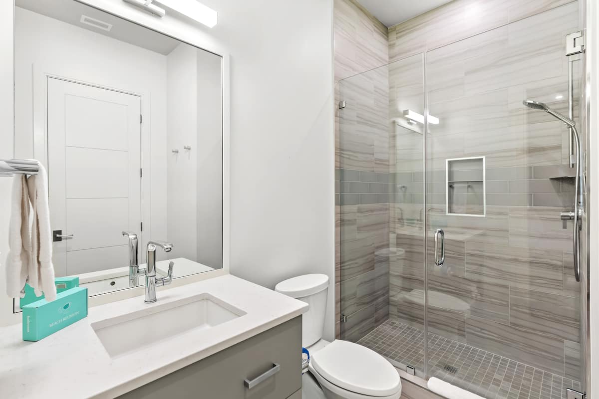 Crest One - Image 17