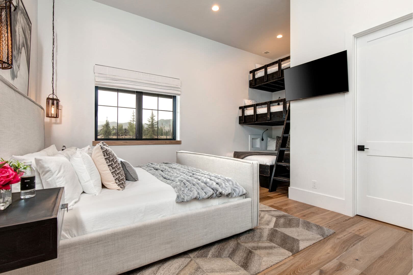 Twilight Moon Ranch - 10 Bedroom - Image 16