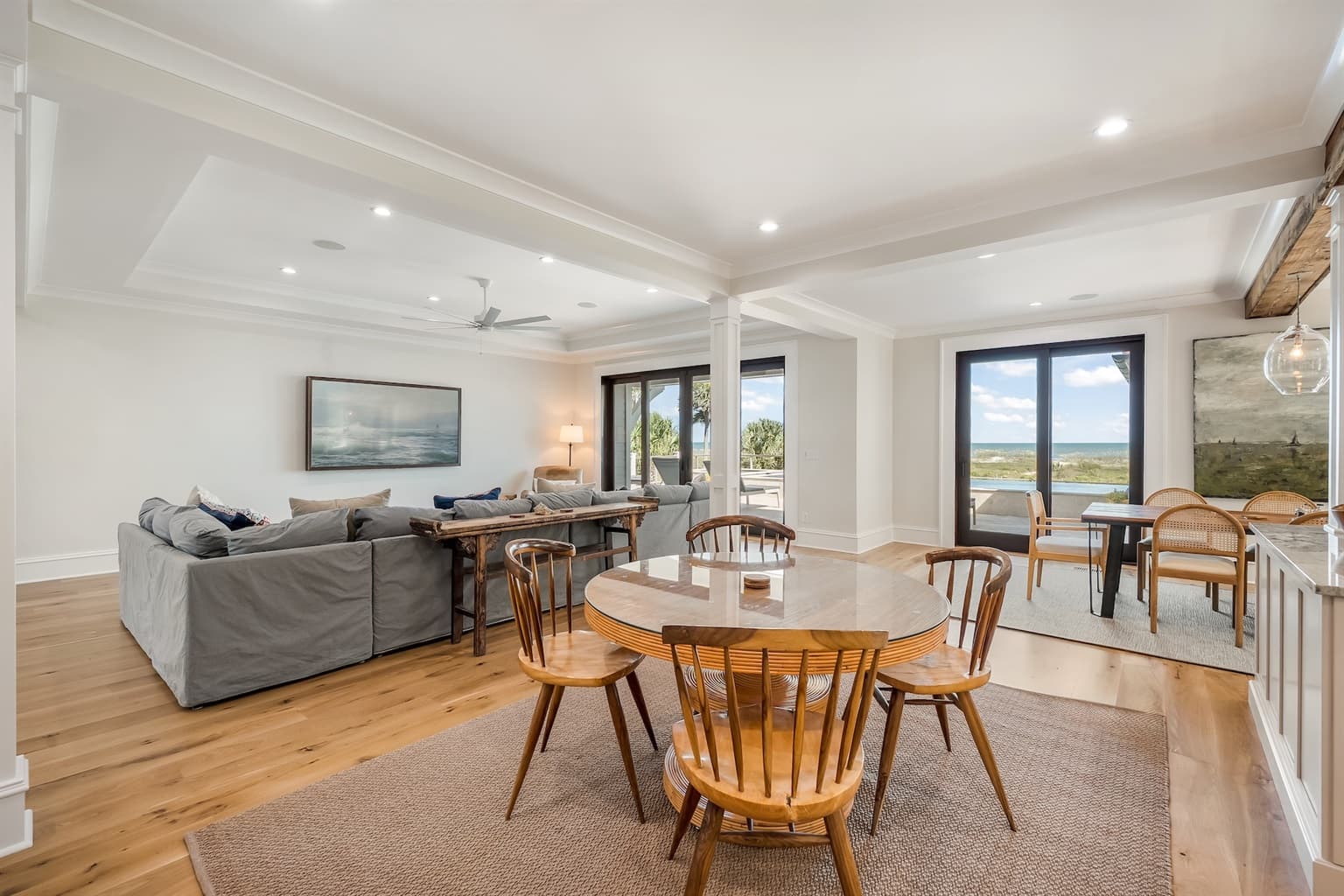 Beach Shelter - Image 9